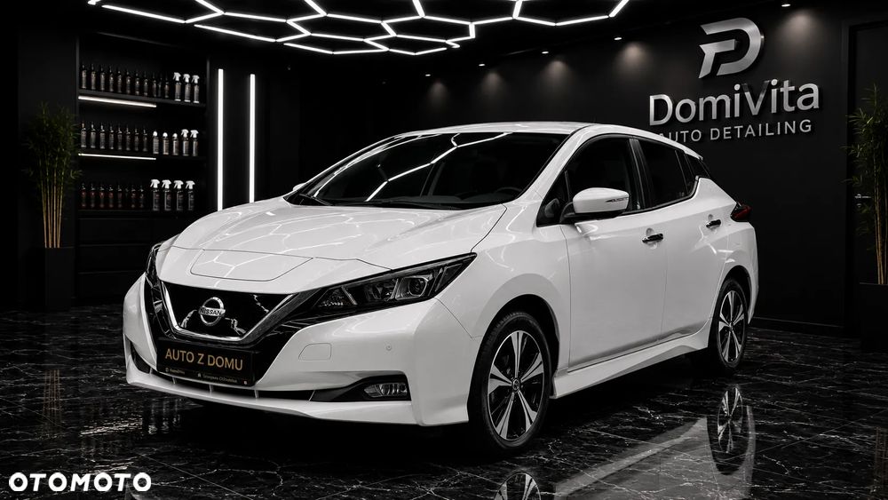 Nissan Leaf - 1