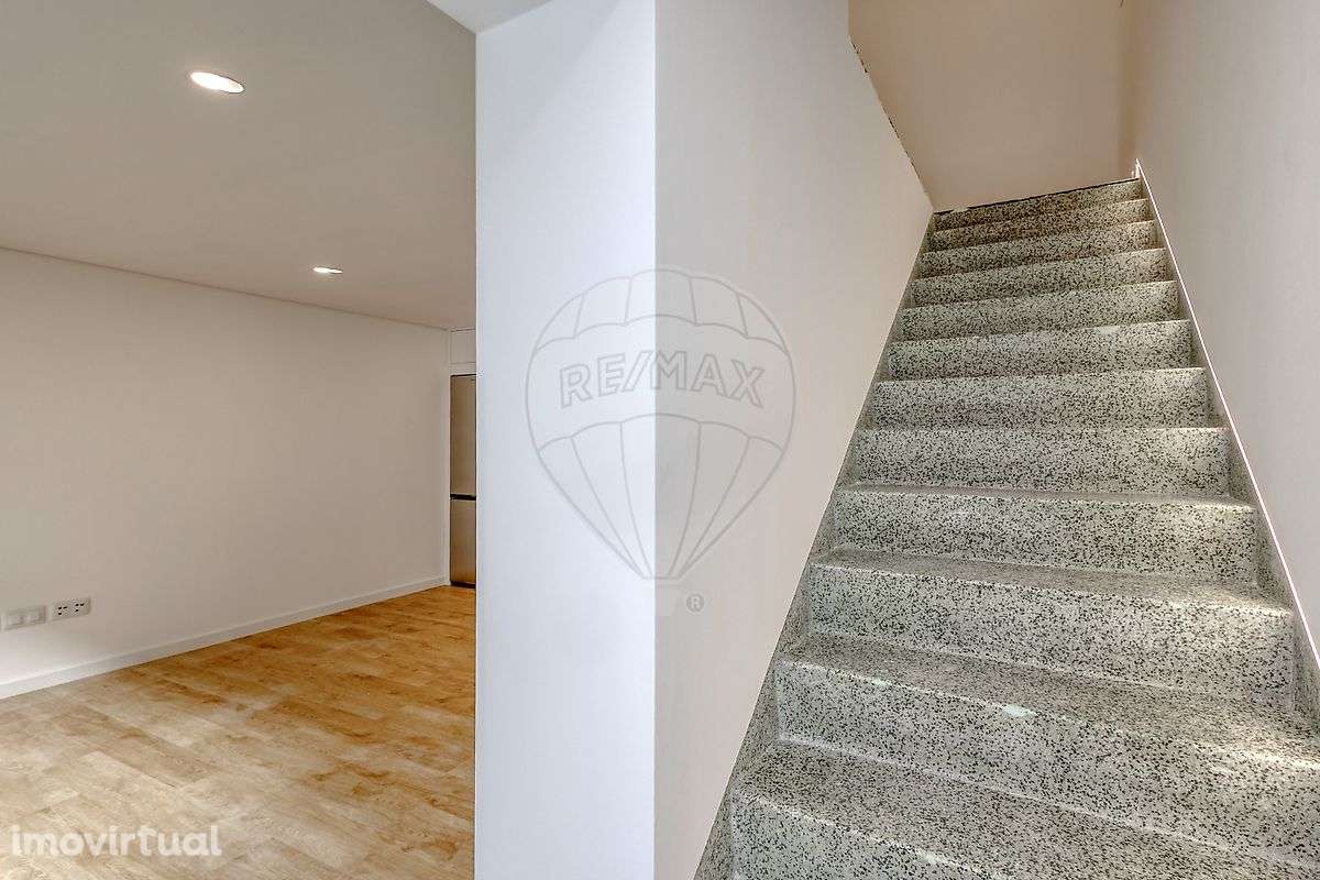 Moradia T1 para venda - Grande imagem: 4/17