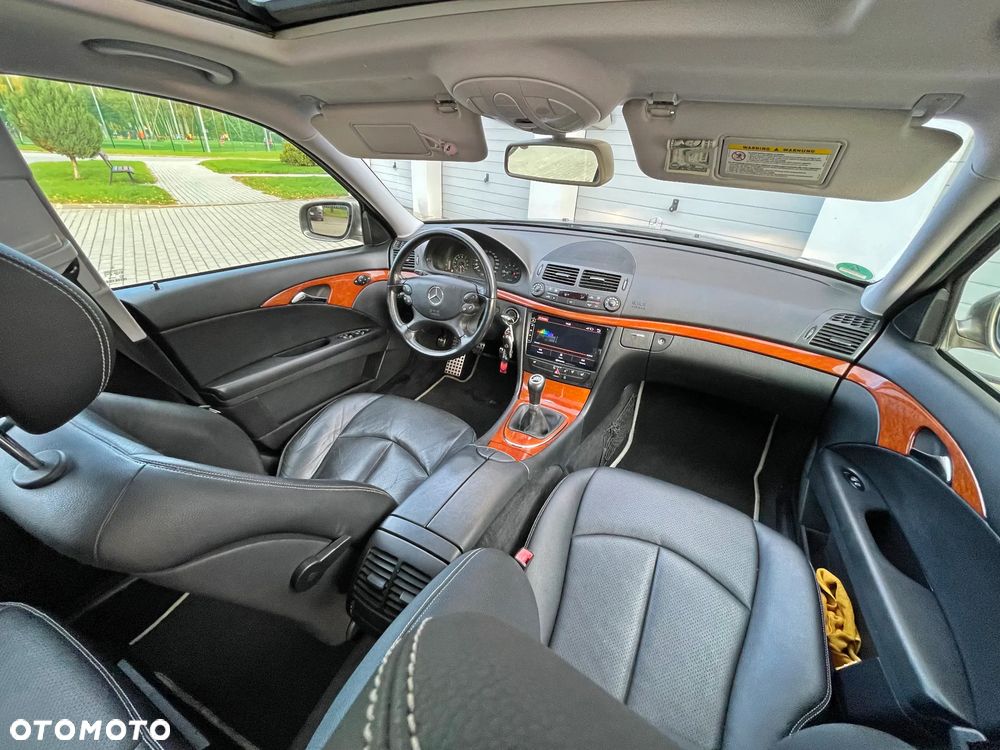 Mercedes-Benz Klasa E 200 Kompressor Elegance - 23