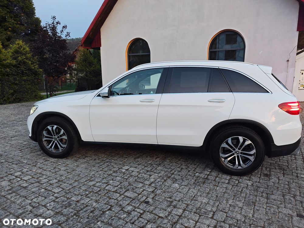 Mercedes-Benz GLC 220 d 4Matic 9G-TRONIC AMG Line - 10