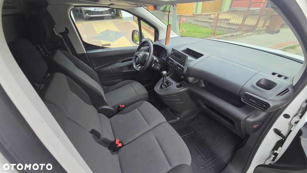 Toyota Proace City - 21