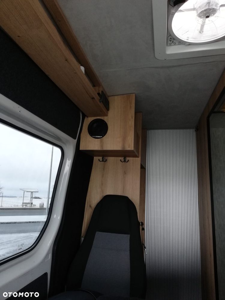 Volkswagen CRAFTER - 10