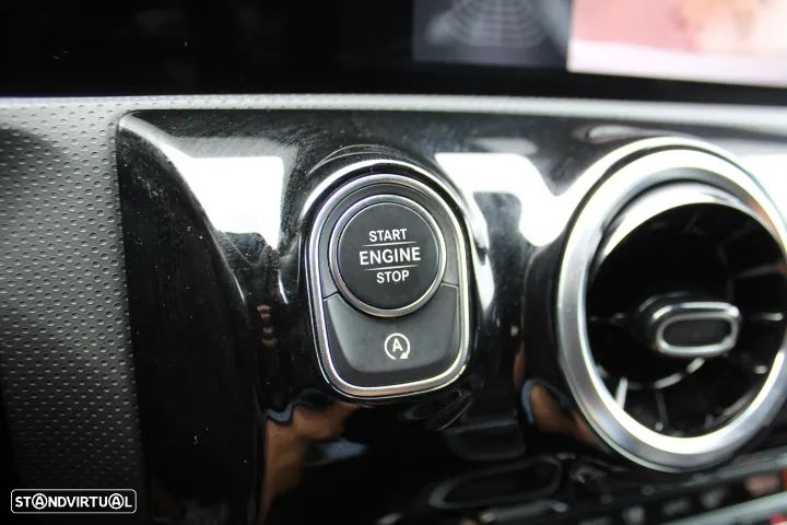 Mercedes-Benz A 180 d AMG Line - 43