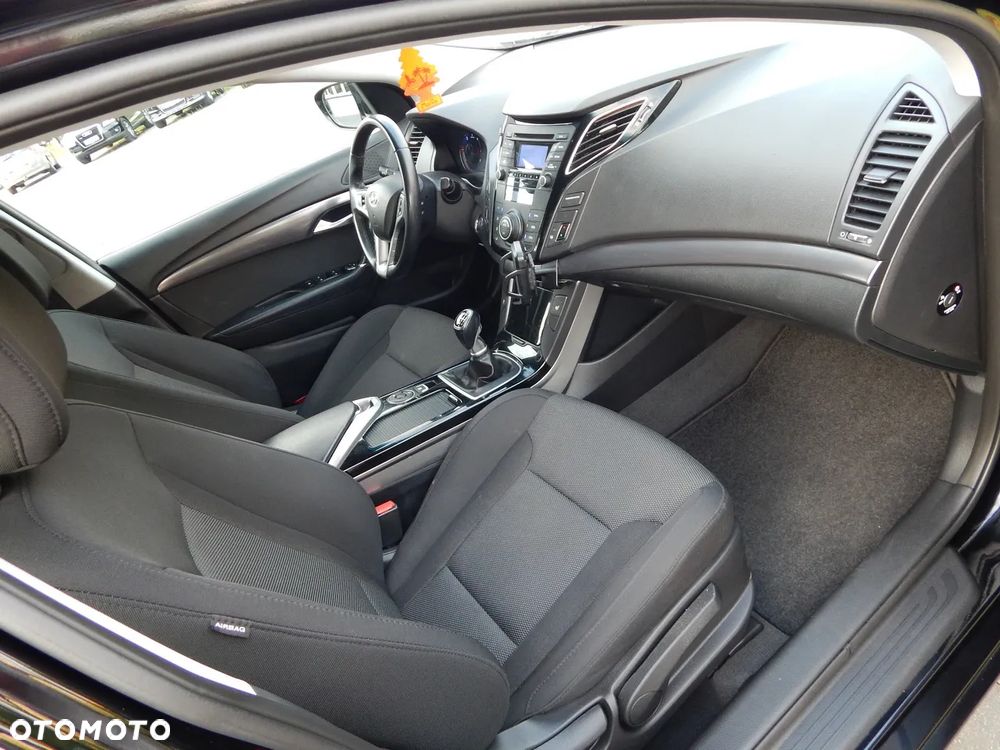 Hyundai i40 1.7 CRDi Comfort + - 10