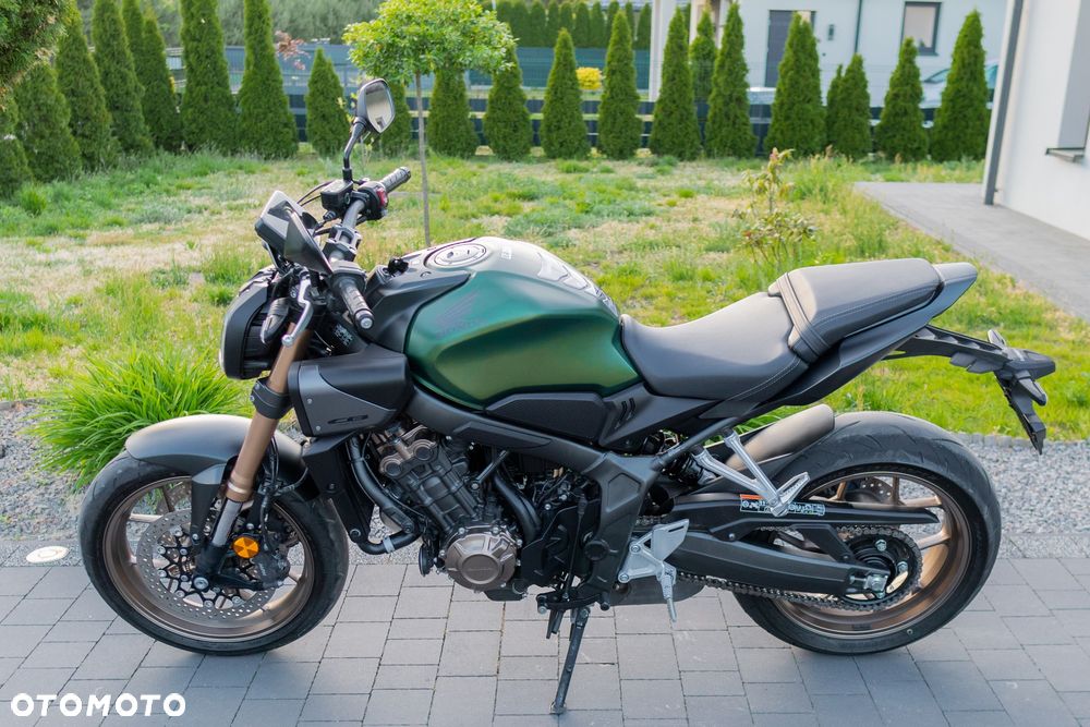 Honda CB - 8