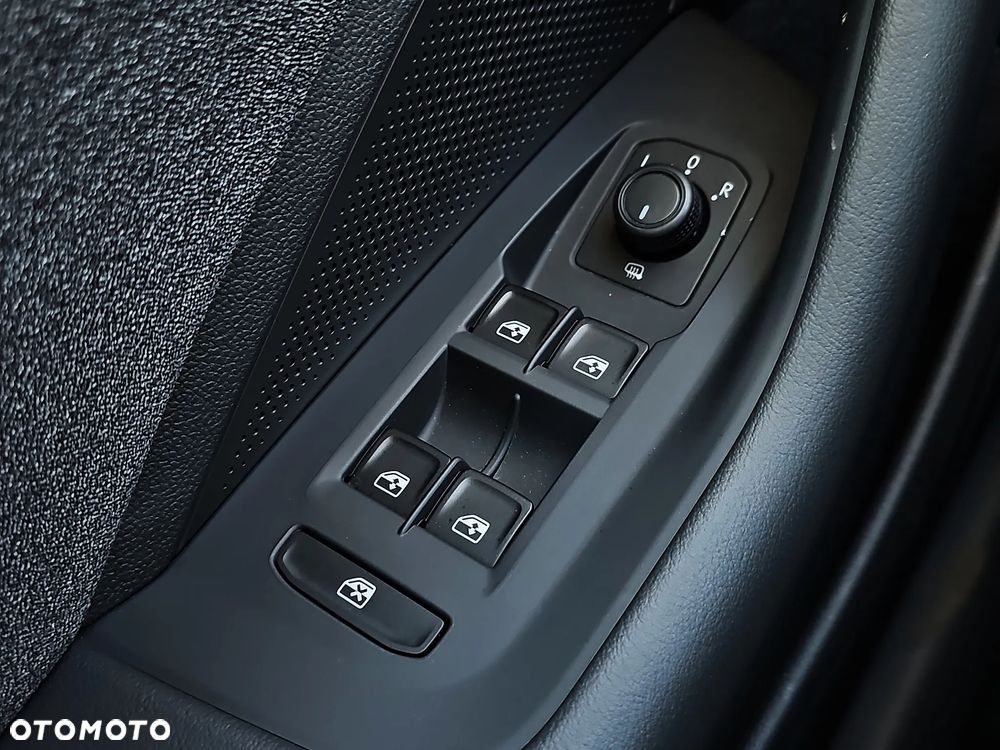 Volkswagen Passat 1.5 TSI EVO Business DSG - 14