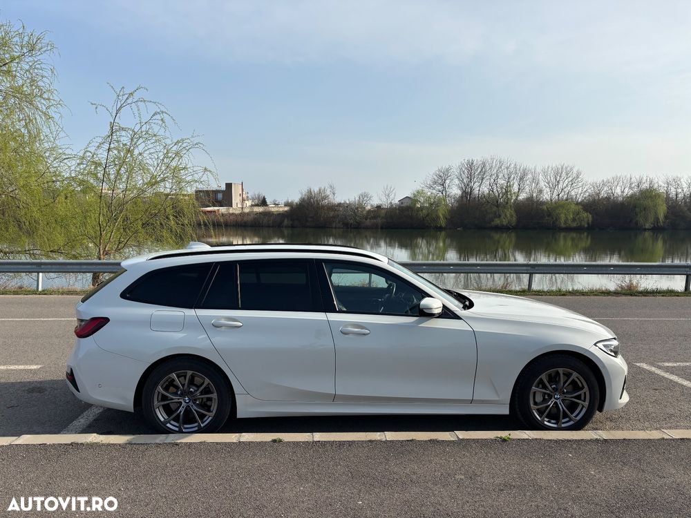 BMW Seria 3 330e Aut. Sport Line - 16