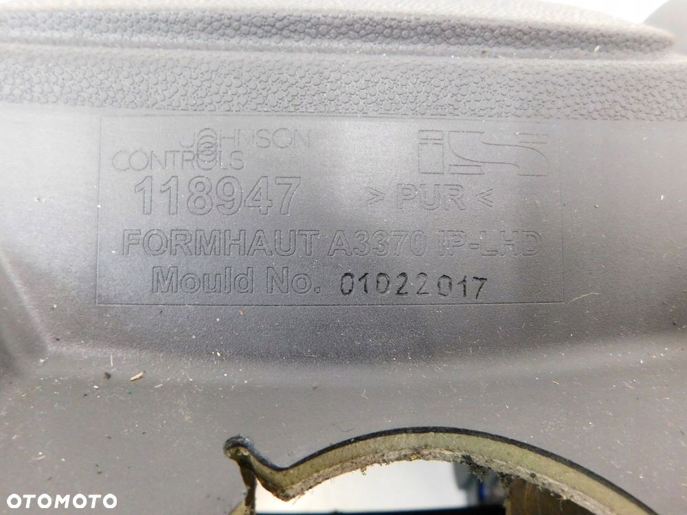 deska kokpit konsola opel zafira b 1.9cdti 07r - 4