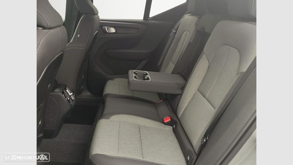 Volvo XC 40 2.0 B3 Core - 14