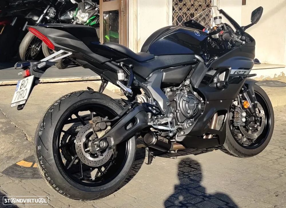 Yamaha R 7 - 8