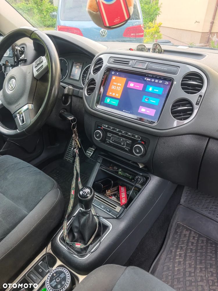 Volkswagen Tiguan - 11