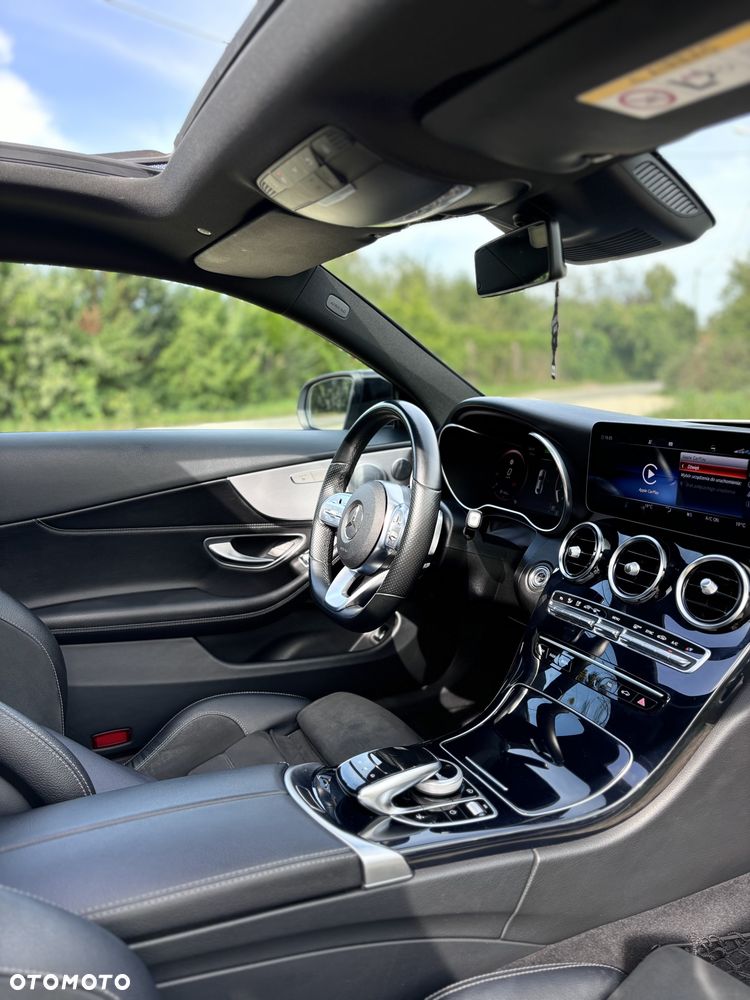 Mercedes-Benz Klasa C 300 4MATIC 9G-TRONIC - 18