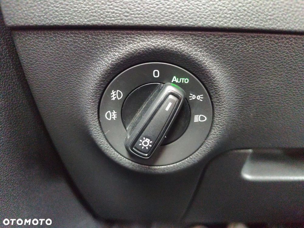 Skoda Karoq 1.5 TSI ACT Selection DSG - 17