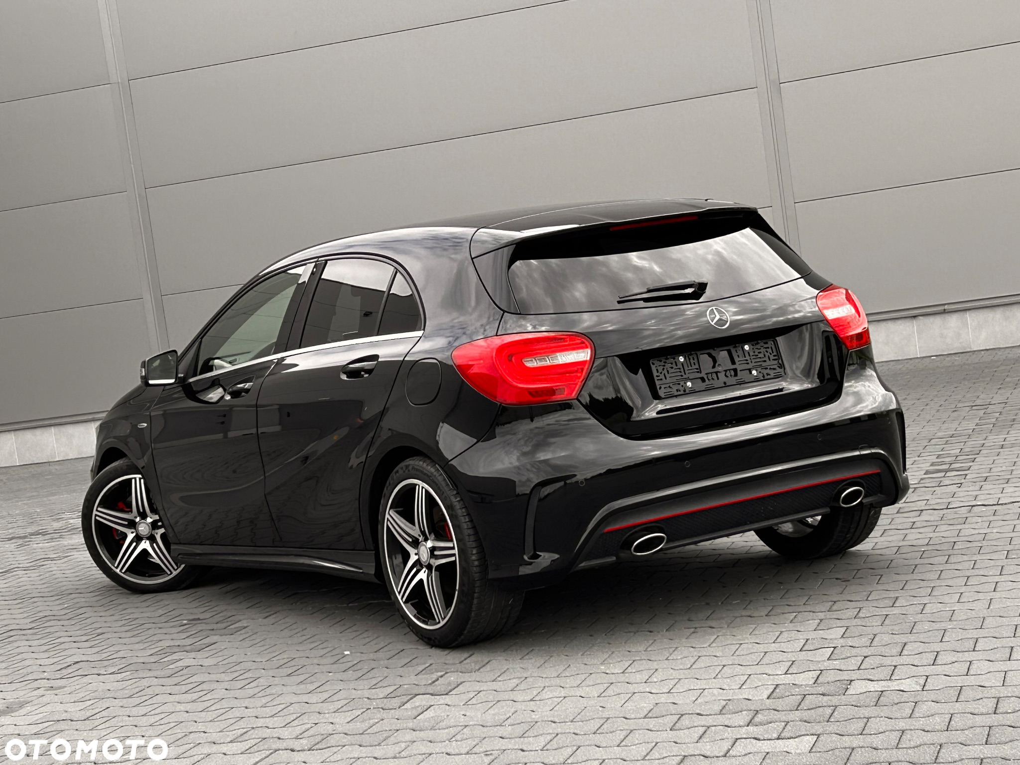 Mercedes-Benz Klasa A 250 (BlueEFFICIENCY) 7G-DCT AMG Sport - 17