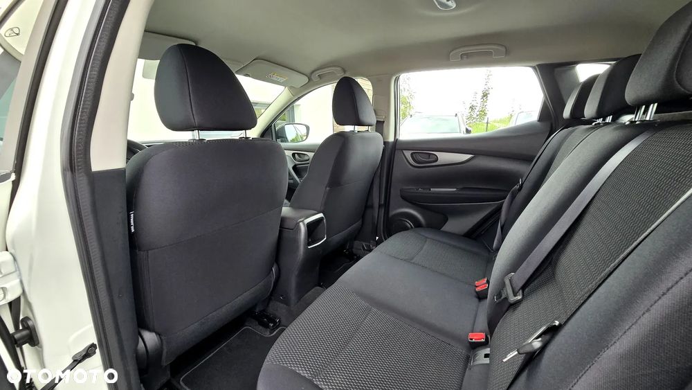 Nissan Qashqai 1.2 DIG-T N-Connecta - 29