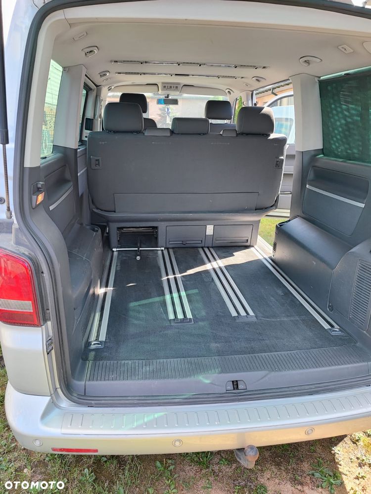 Volkswagen Multivan - 5