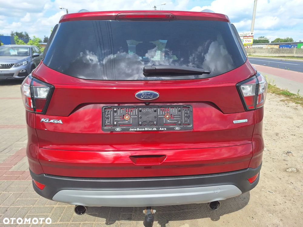 Ford Kuga 1.5 EcoBoost 2x4 Titanium - 5