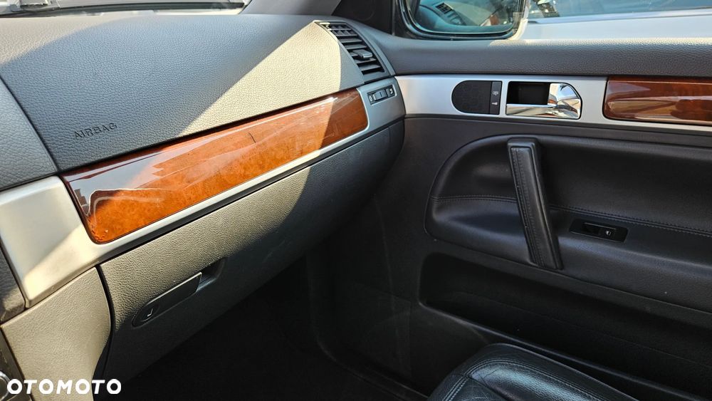 Volkswagen Touareg 4.2 V8 Automatik - 24