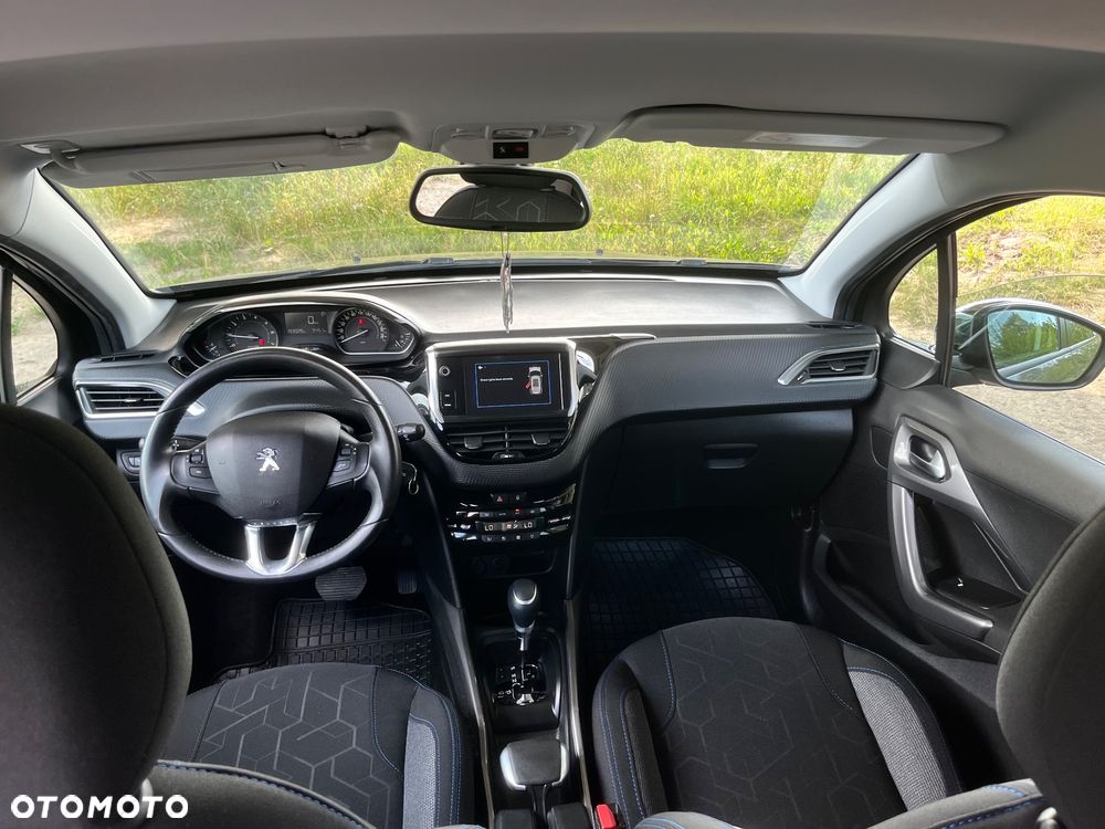 Peugeot 2008 - 18