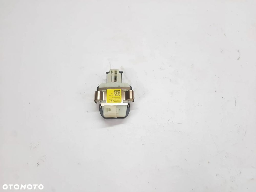 CZUJNIK SENSOR DESZCZU MERCEDES E W213 A2139005511 - 2