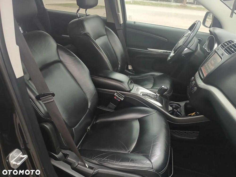 Fiat Freemont 2.0 Multijet 16V DPF Automatik Allrad Lounge - 12