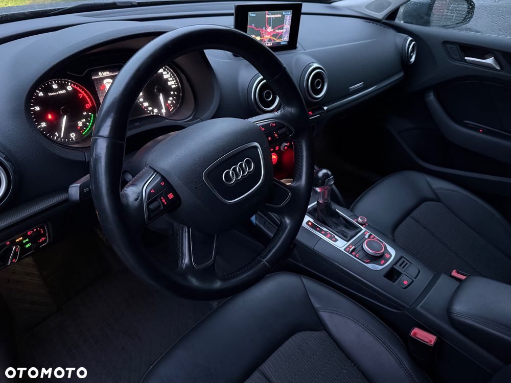 Audi A3 Sportback 1.4 TFSI g-tron S tronic Ambiente - 15