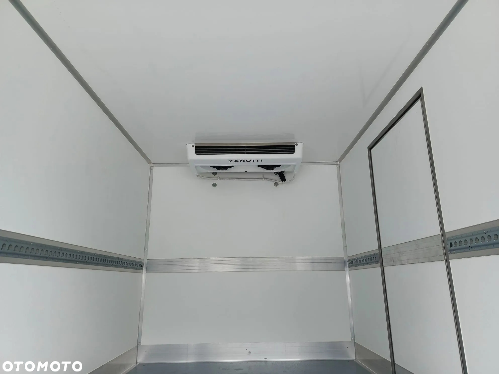 Iveco Daily 35S18HA8 - 25
