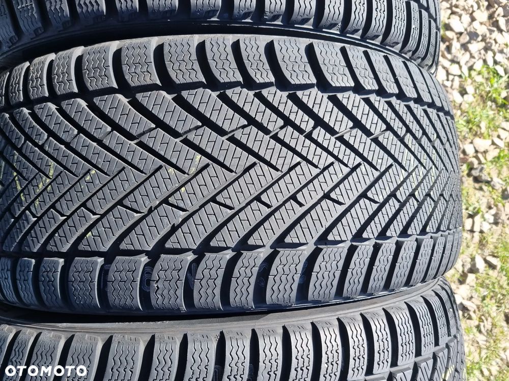 OPONY PIRELLI POWERGY WINTER 235/45R18 98V XL 2024r.8.5/7,8mm super stan - 4