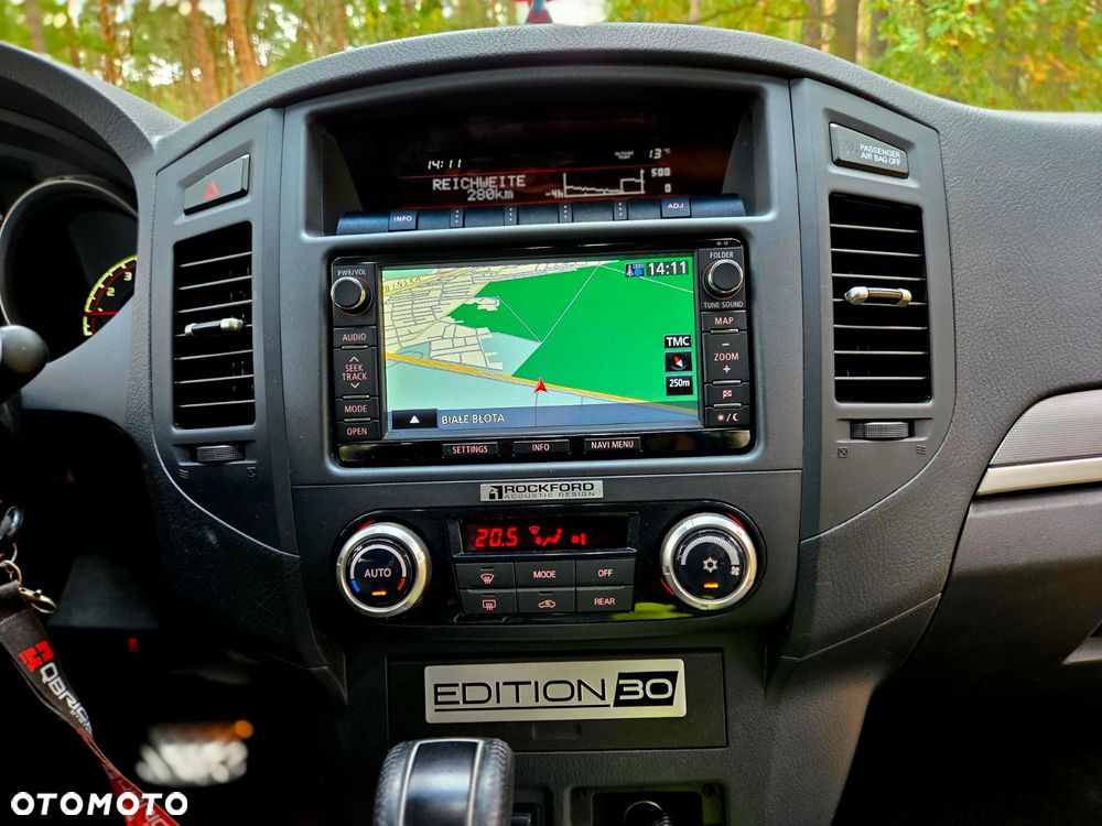 Mitsubishi Pajero 3.2 DI-D Automatik Edition 30 - 18