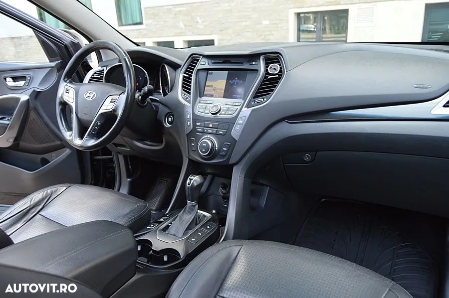 Hyundai Santa Fe - 2
