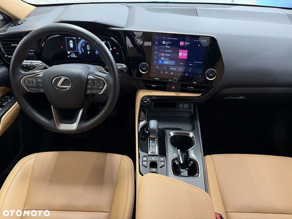 Lexus NX - 4