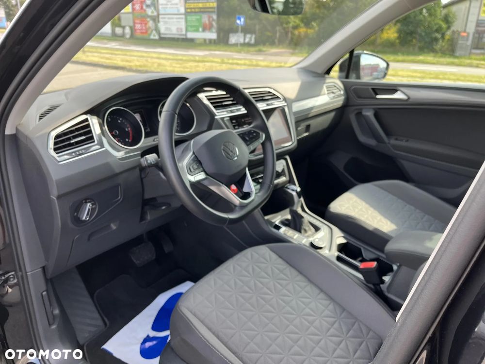 Volkswagen Tiguan 2.0 TDI SCR 4Mot Life DSG - 9