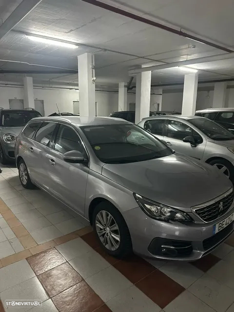 Peugeot 308 SW BlueHDi 130 EAT8 Stop & Start Allure Pack - 3