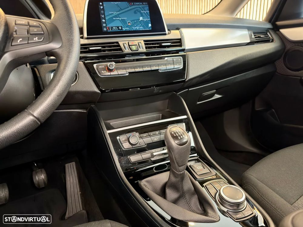 BMW 216 Active Tourer d - 12