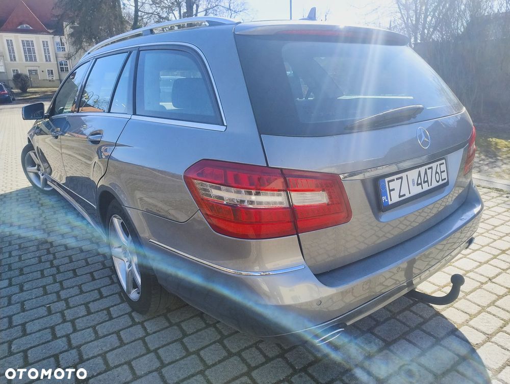 Mercedes-Benz Klasa E 350 CDI DPF BlueEFFICIENCY 7G-TRONIC Avantgarde - 5