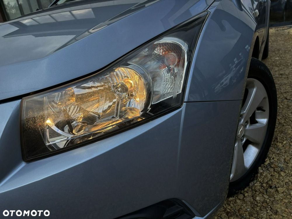Chevrolet Cruze 2.0 D LT+ - 11