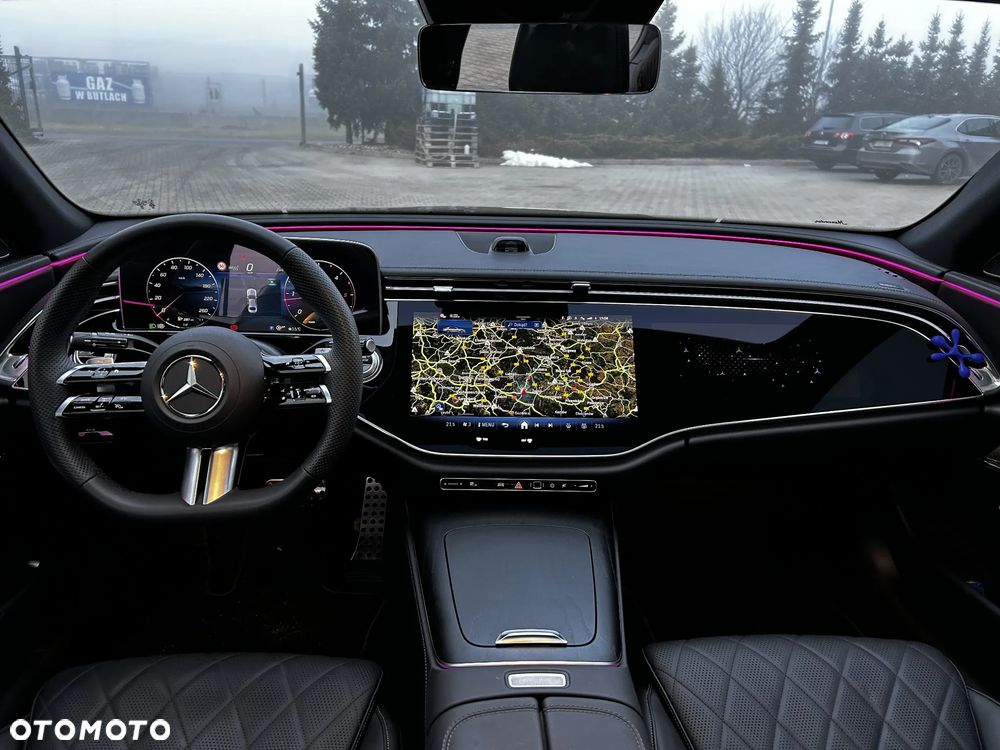 Mercedes-Benz Klasa E 220 d mHEV 4-Matic AMG 9G-Tronic - 17
