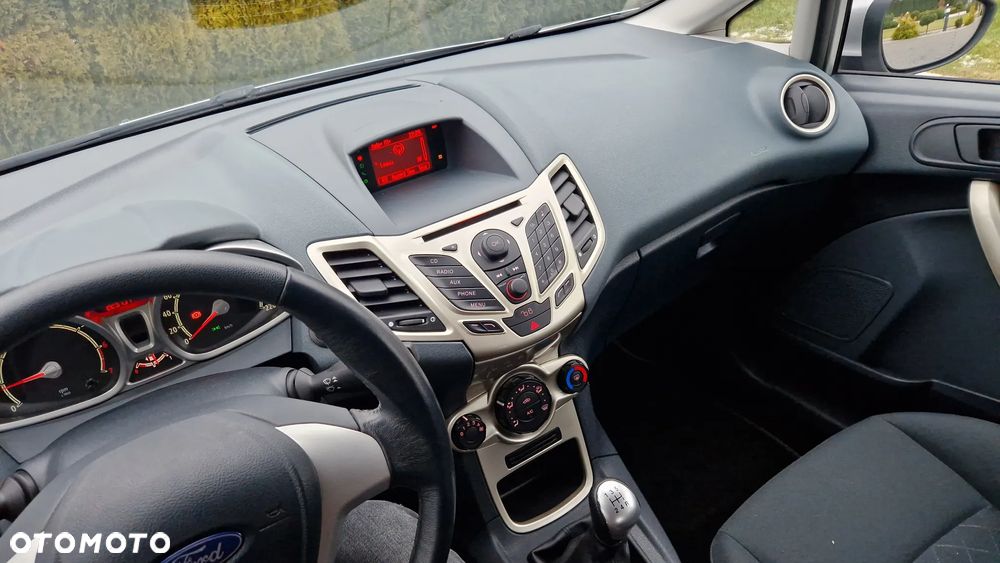 Ford Fiesta 1.25 Ghia - 14