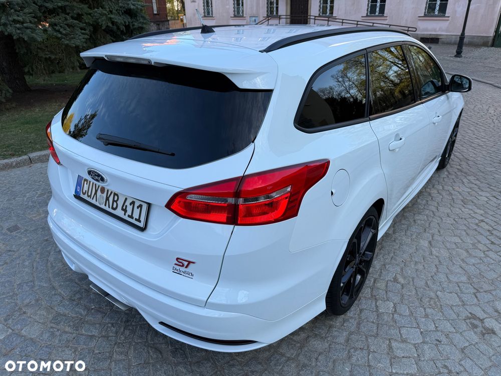 Ford Focus 2.0 TDCi ST - 8