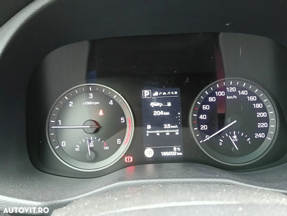 Hyundai Tucson blue 1.7 CRDi 2WD DCT Premium - 10