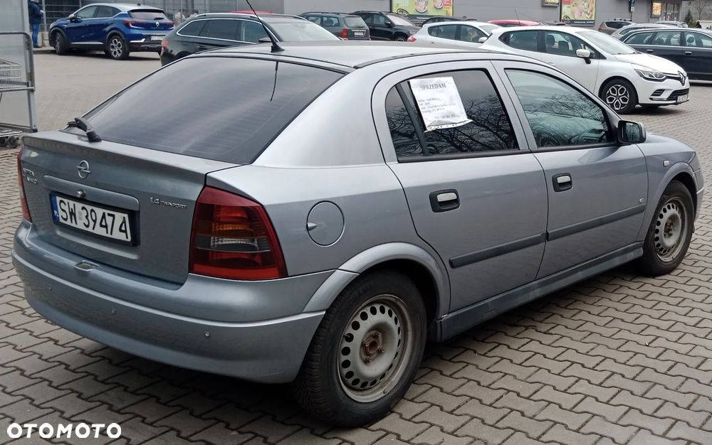 Opel Astra 1.4 - 6