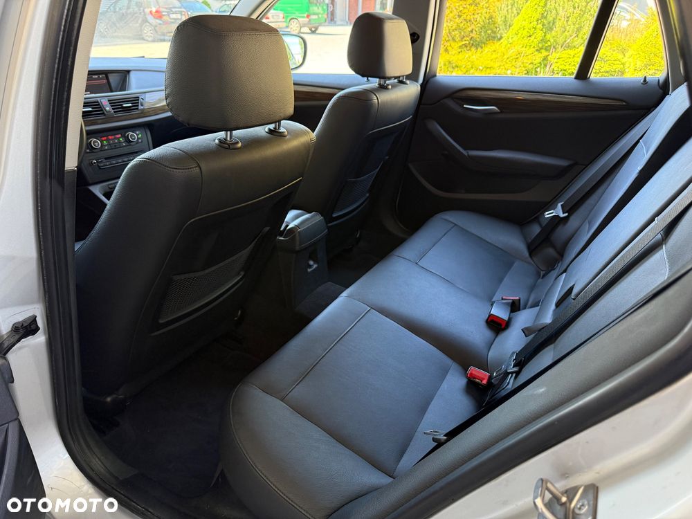 BMW X1 sDrive20d - 25