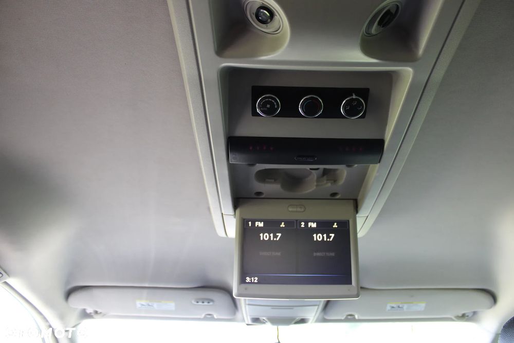 Chrysler Town & Country 3.6 Touring - 29