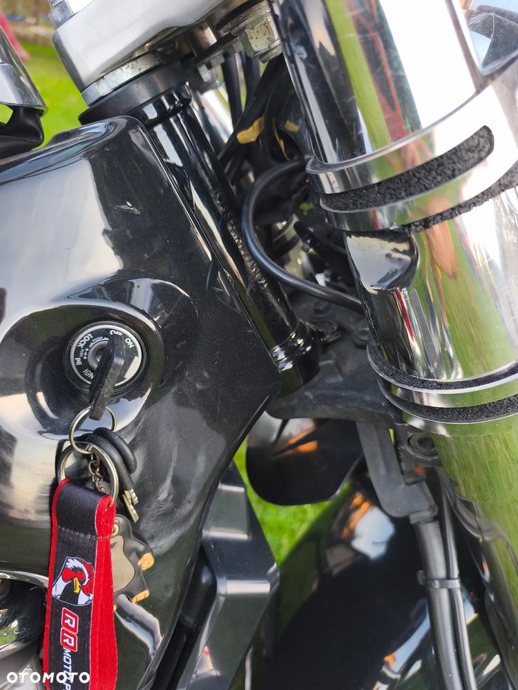 Suzuki VL 800 Volusia - Boulevard C50 - 16