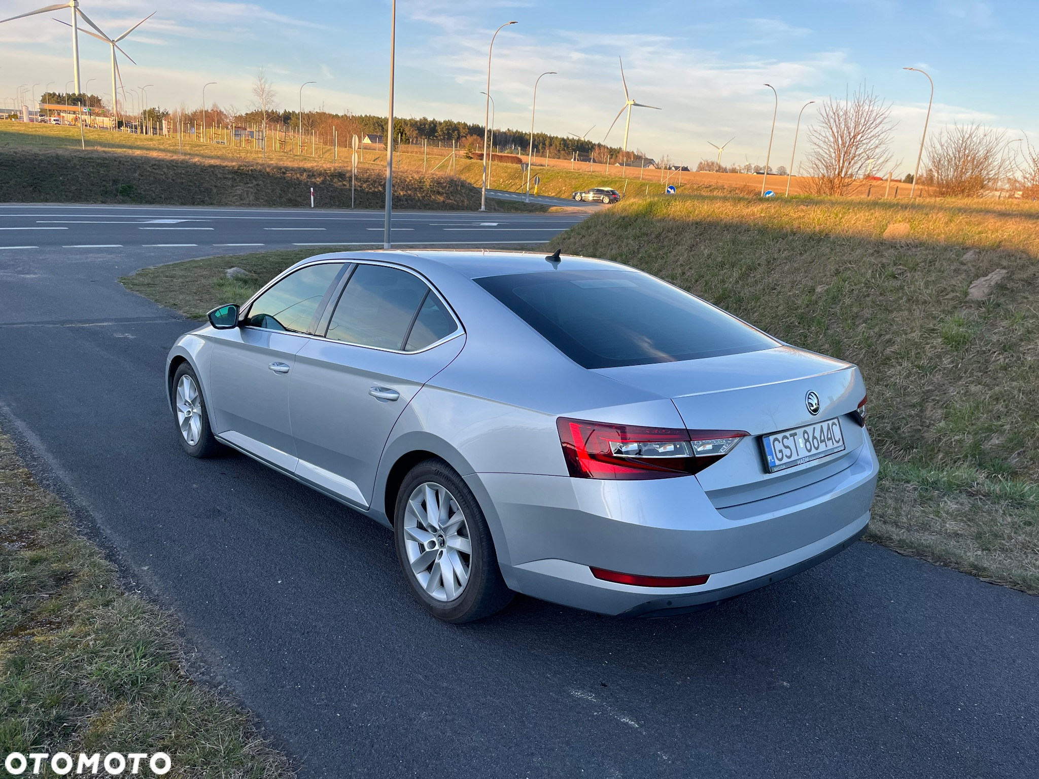Skoda Superb 2.0 TDI Style DSG7 - 8