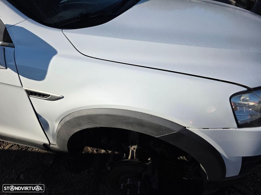 GUARDA-LAMAS FRENTE DIREITO CHEVROLET CAPTIVA - 1