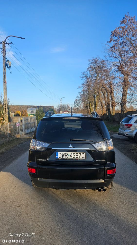 Mitsubishi Outlander - 26