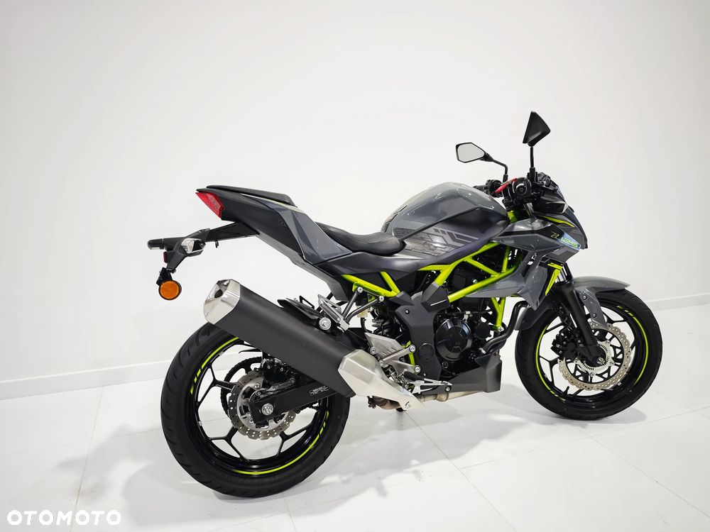 Kawasaki Z - 7