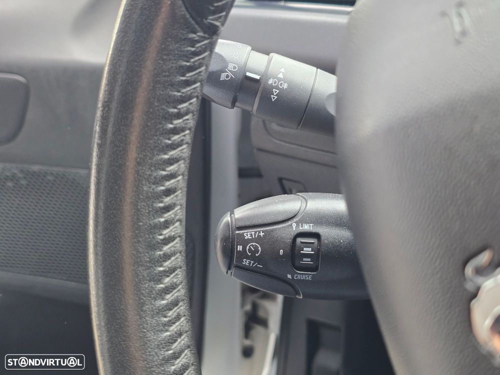 Peugeot 208 1.4 HDi Access - 13