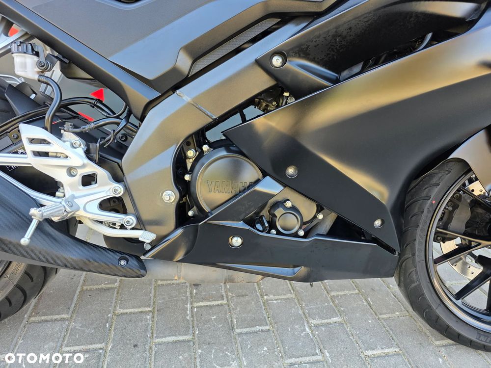 Yamaha YZF - 23